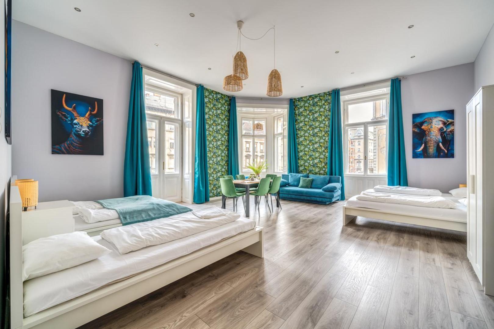 Downtown Delight - Erzsebet Blvd - 13 Ppl Budapest