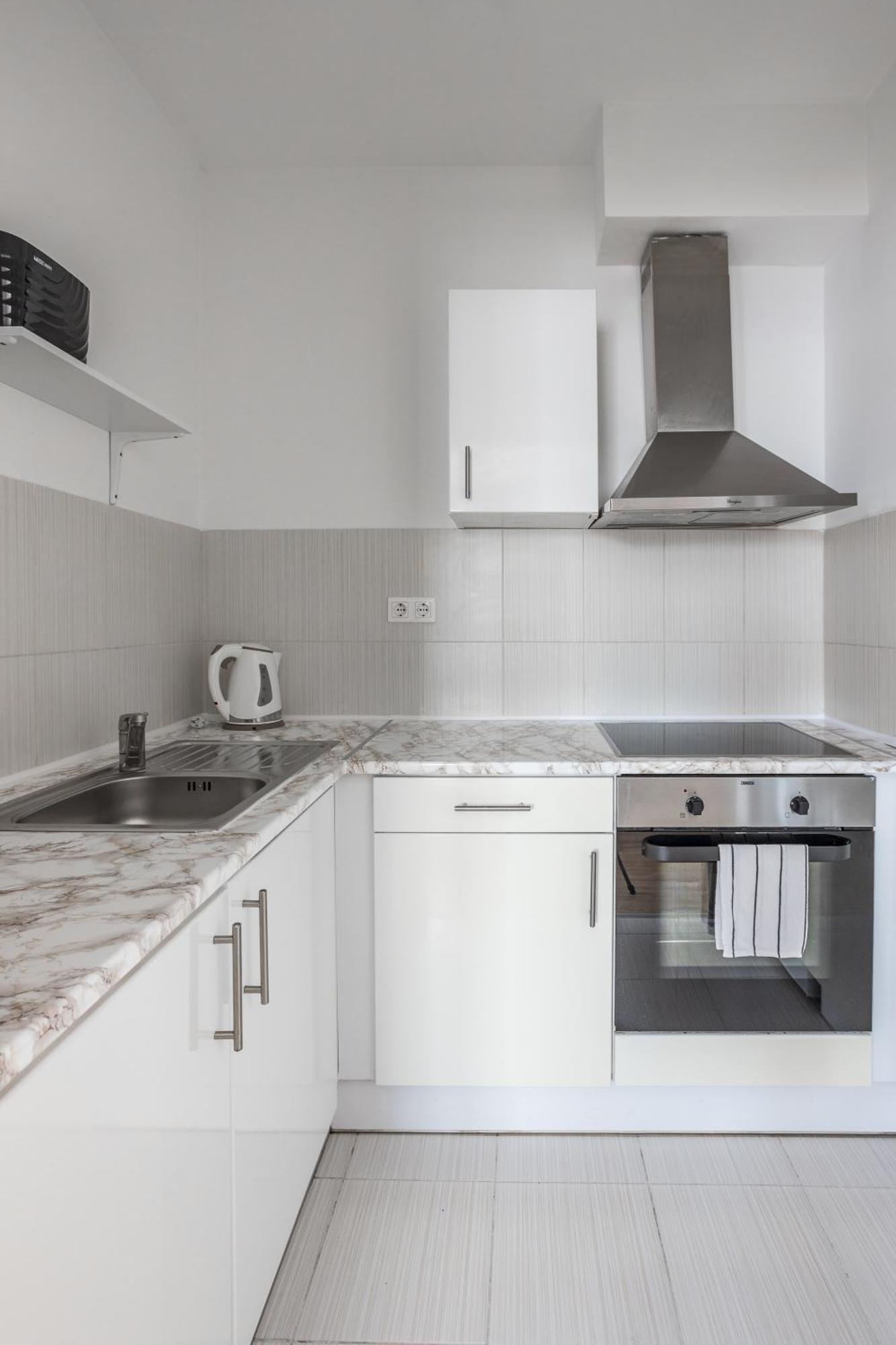 Maple Tree Budget Budapest