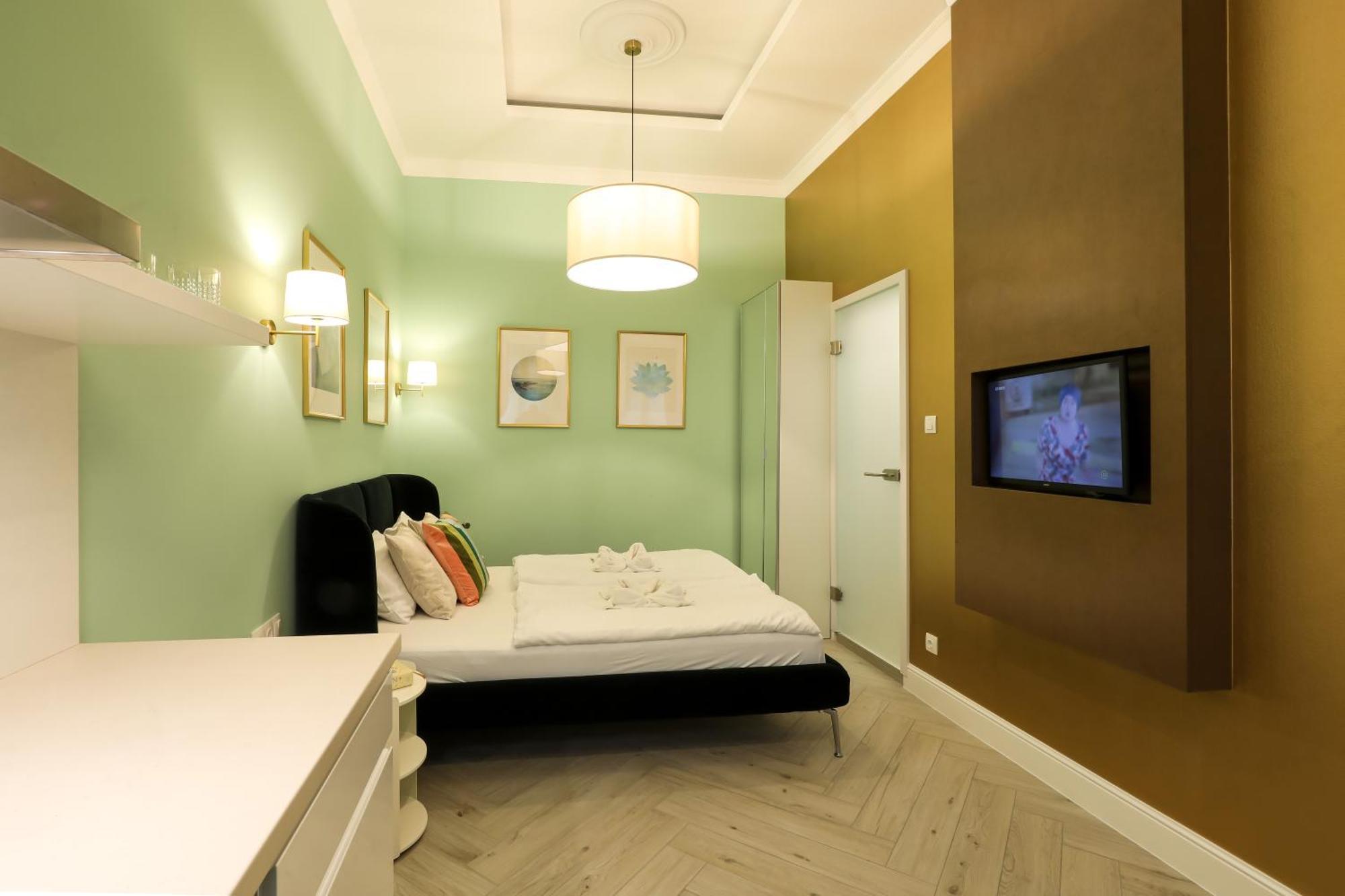 Ozone Silver&gold Budapest