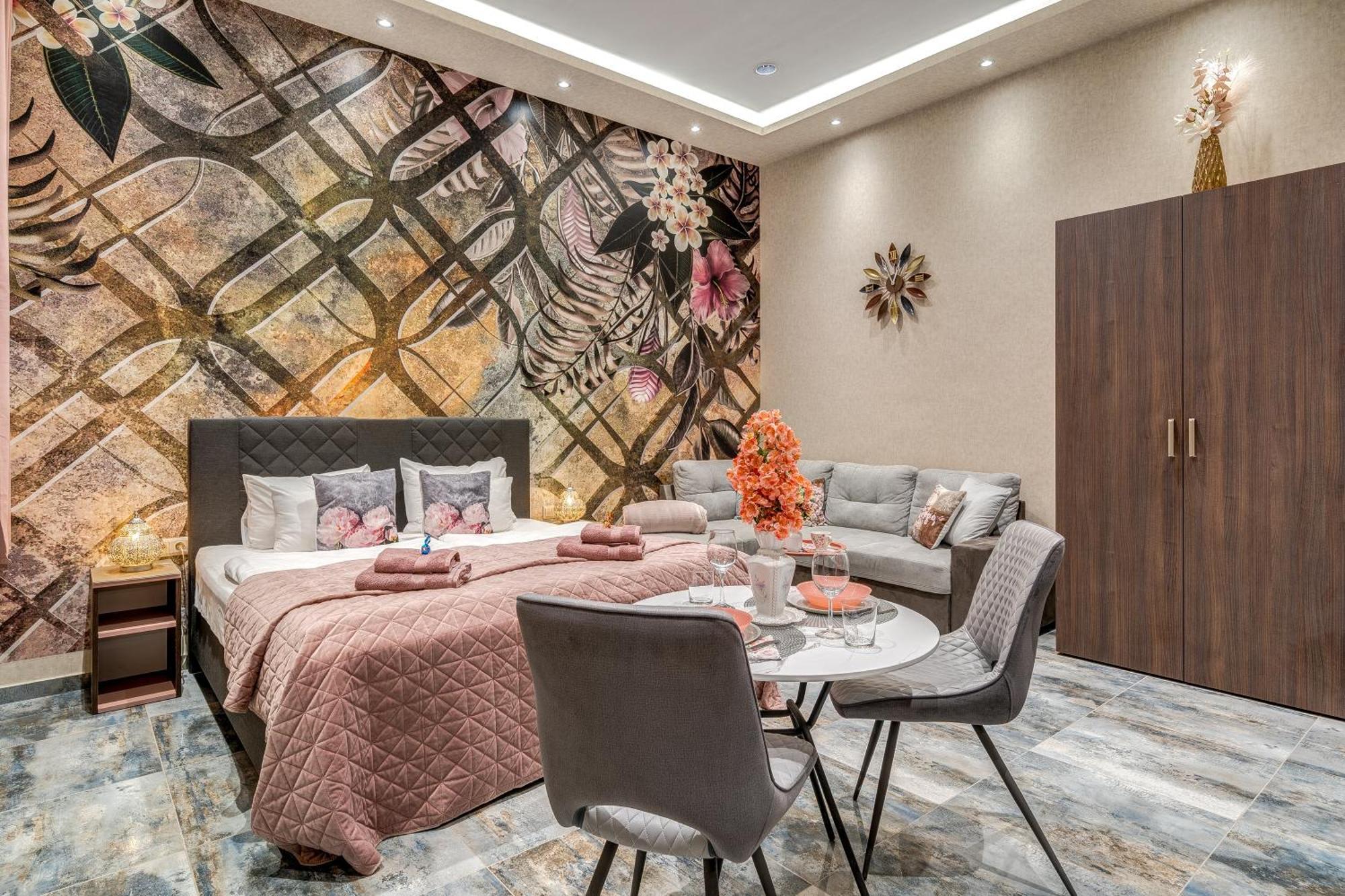 Apartment Magic Exotic In Downtown Budapest