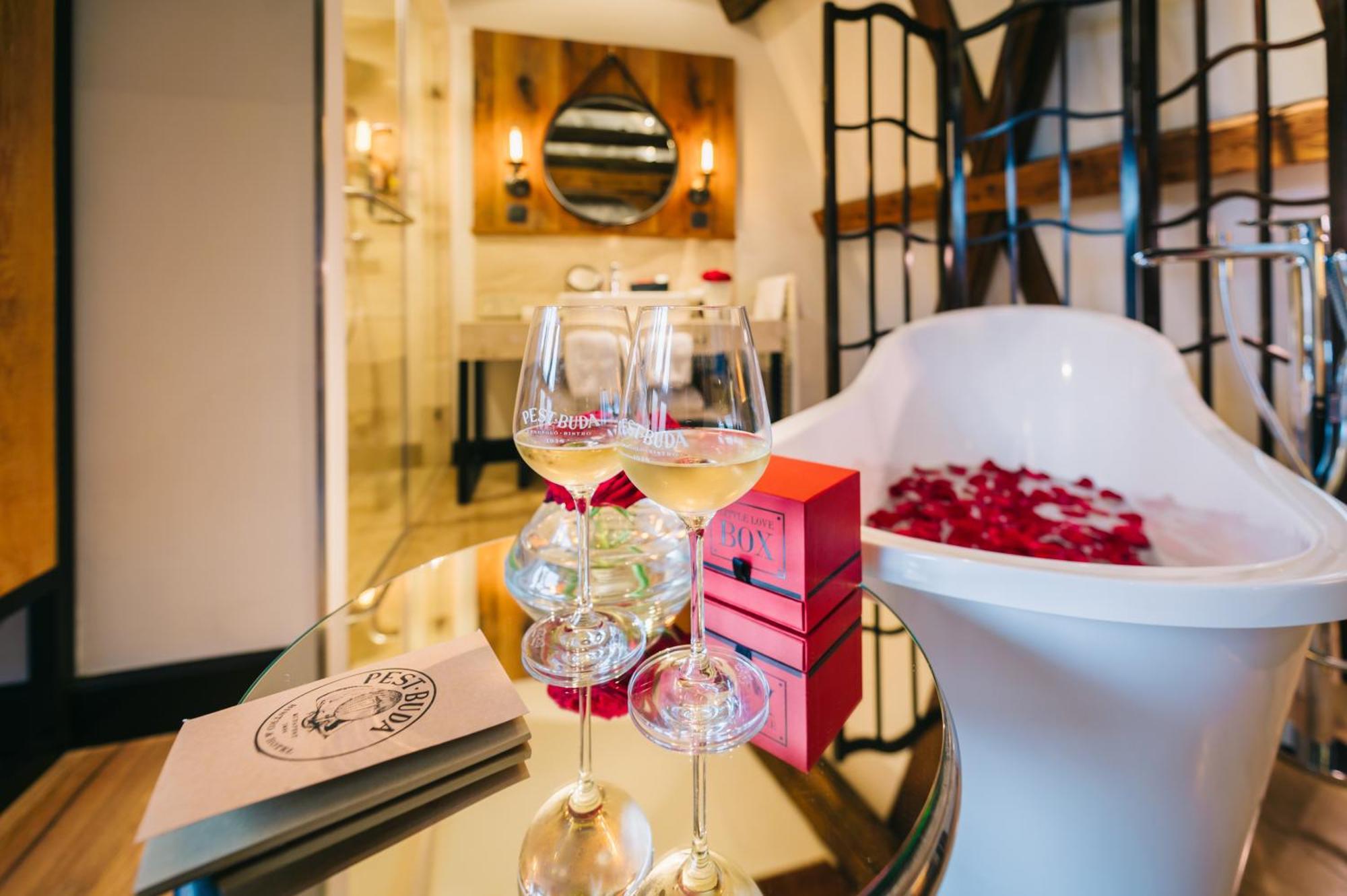 Hotell Pest-buda Design 4*