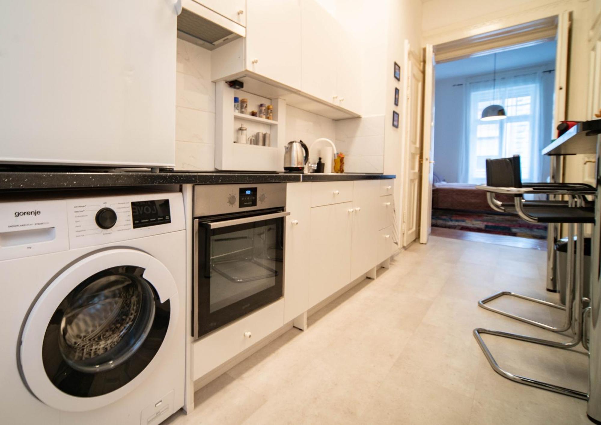 Apartment Stylish Studio In The Heart Of