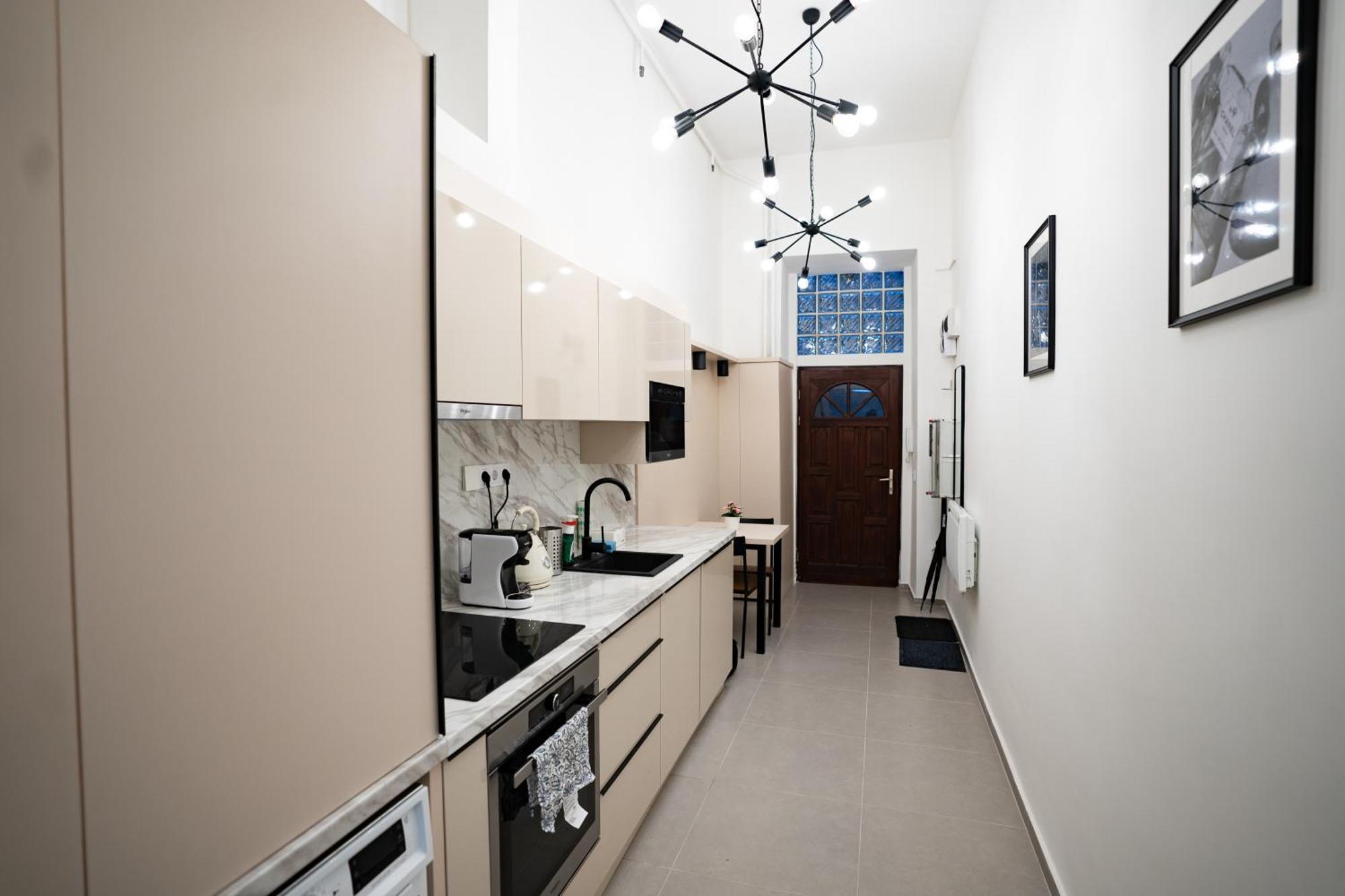 Downtown Double Deluxe With Joint Kitchen Lägenhet Budapest
