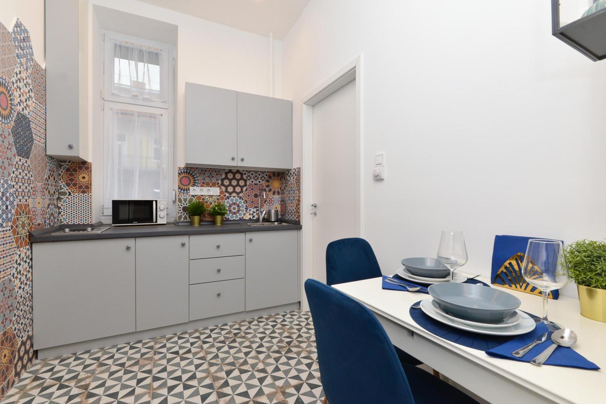 Apartamento K03 Elitehost Kis Diofa