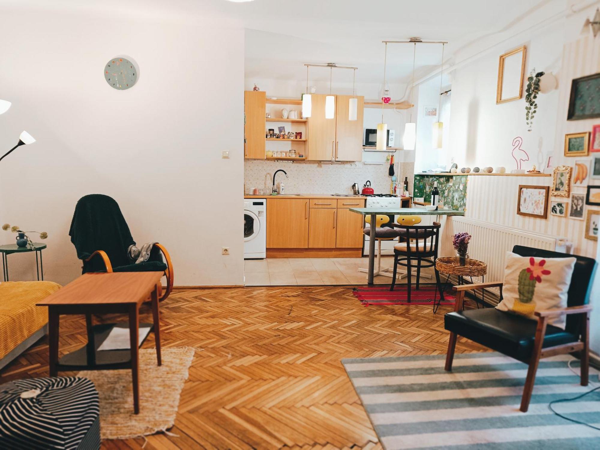 Flat In Historic With Your Own Private Garden, Near City Park