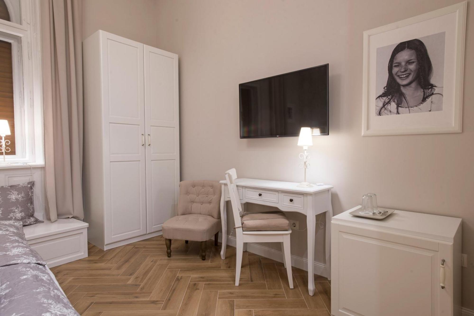 Frühstückspension Serenity Boutique 4*