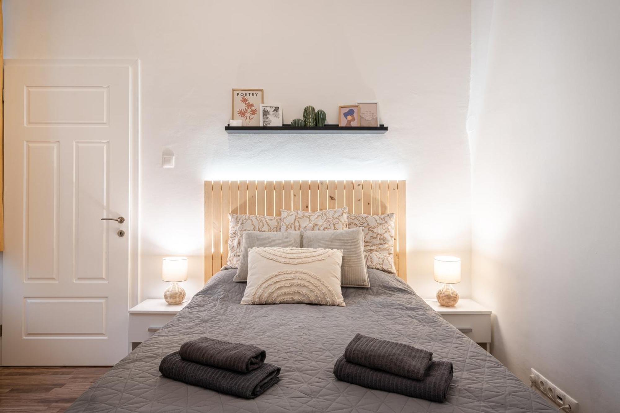 Evergreen Downtown Apartman