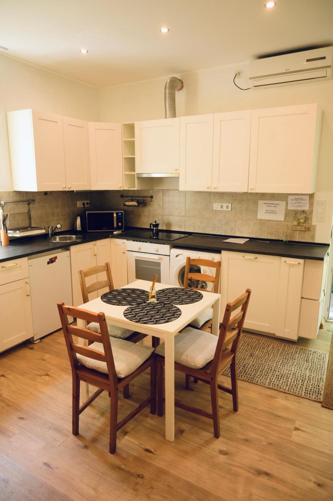 Cozy Hillside In With Patio Apartmán Budapest