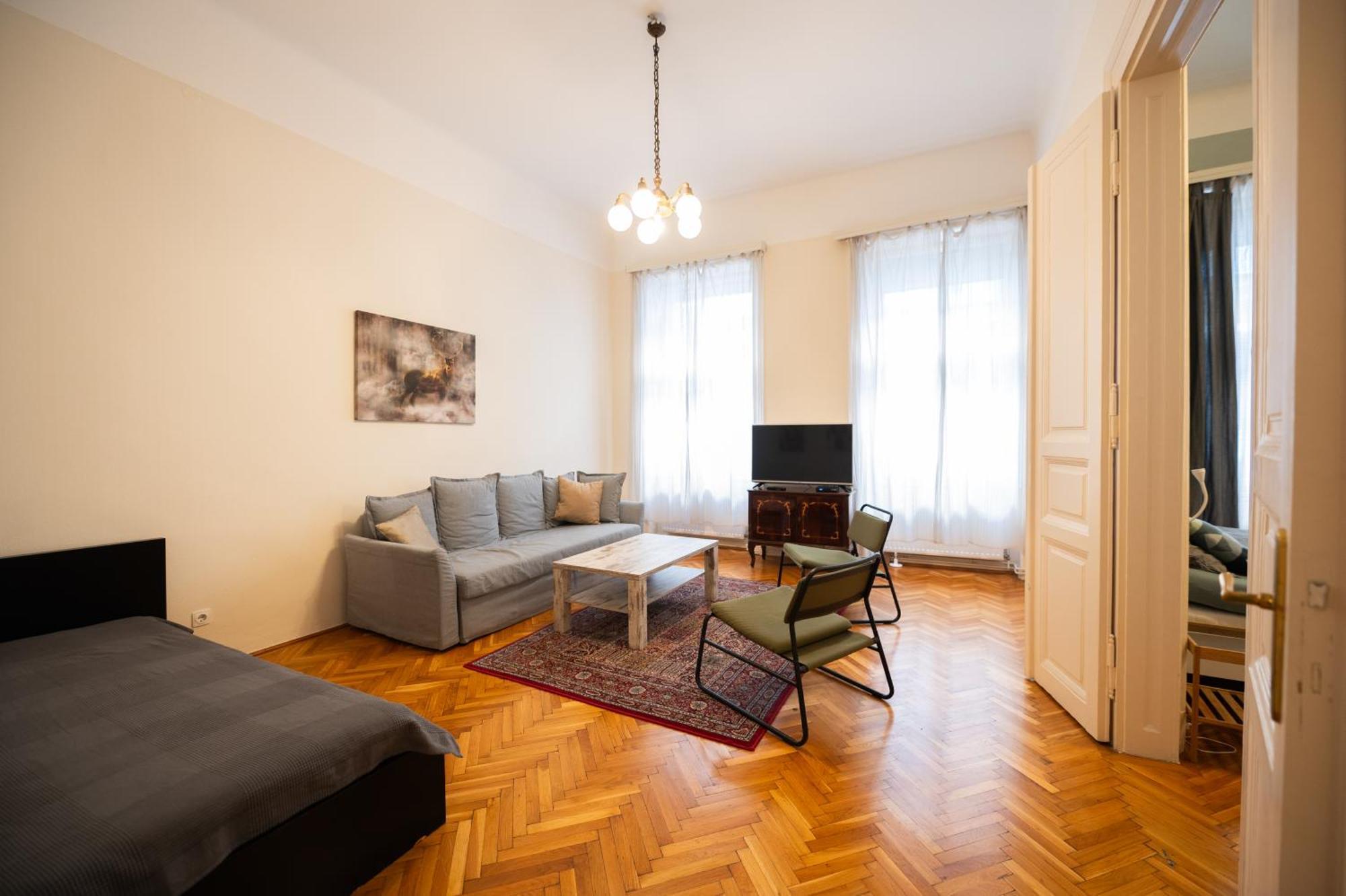 Klauzal Frendly Apartman *