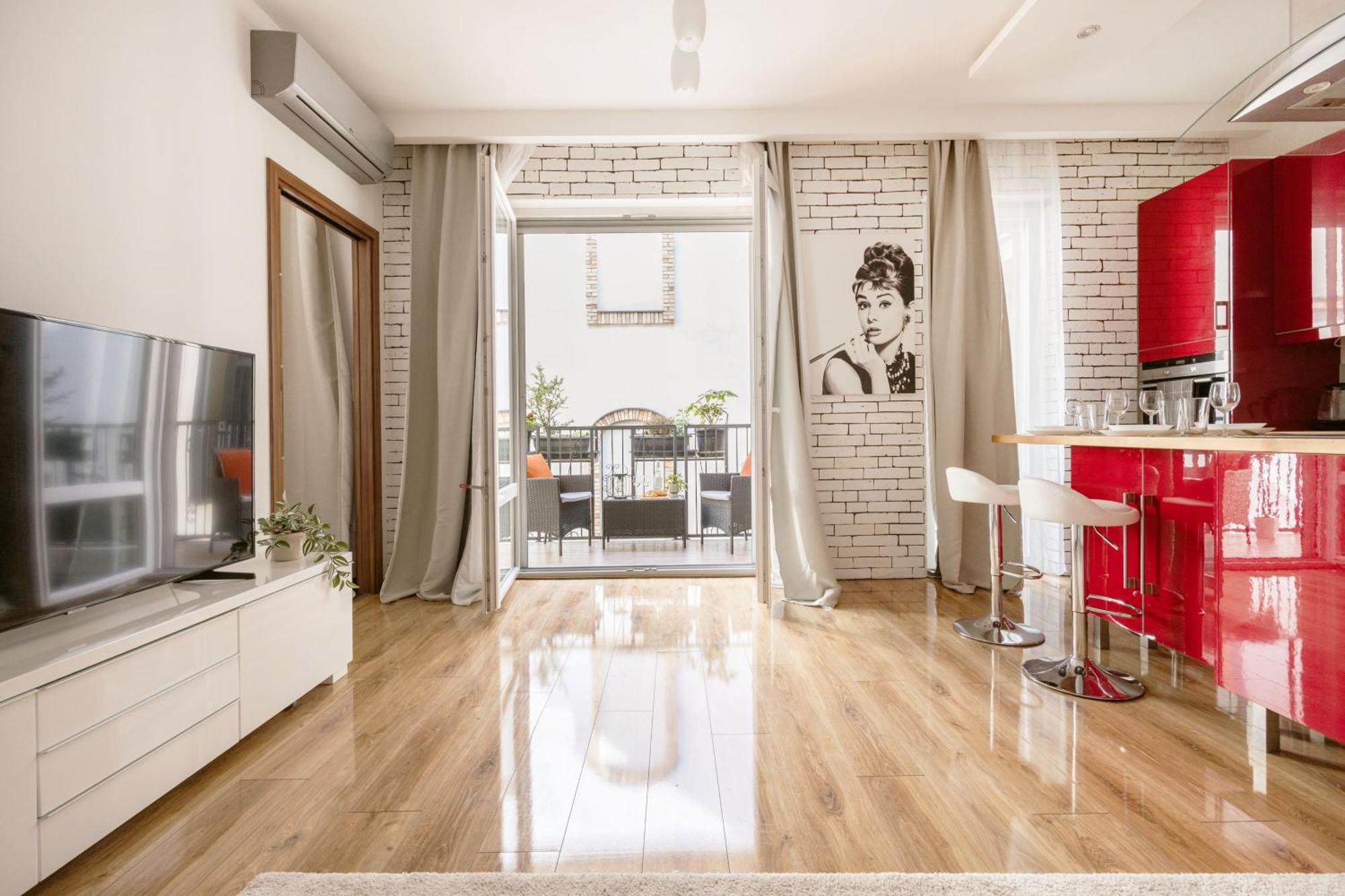 Relaxing Spacious Balcony Super Central Near Opera Apartment *