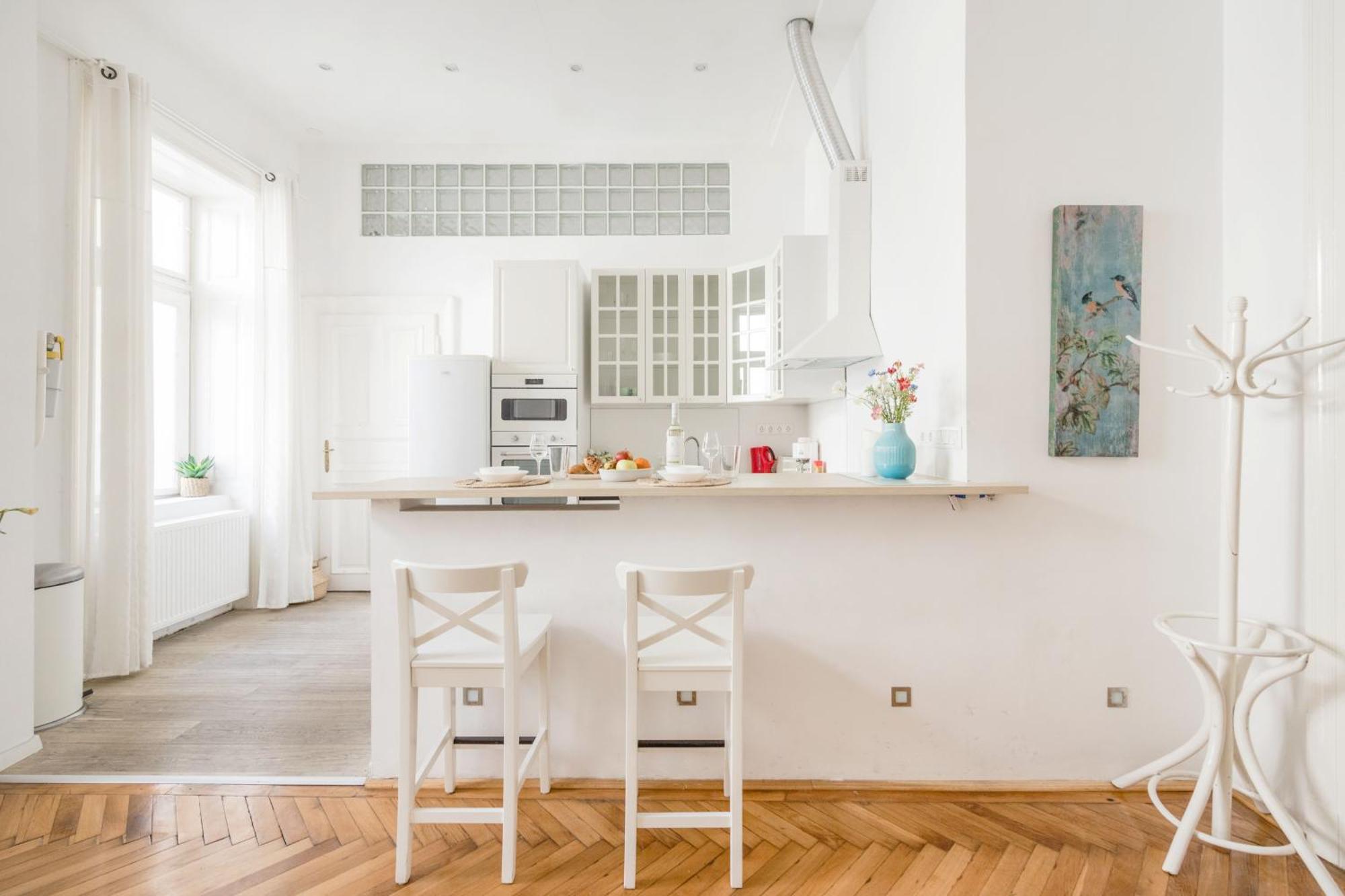 Apartamento Wellness Retreat With Sauna & Jacuzzi - 1 Min To Opera