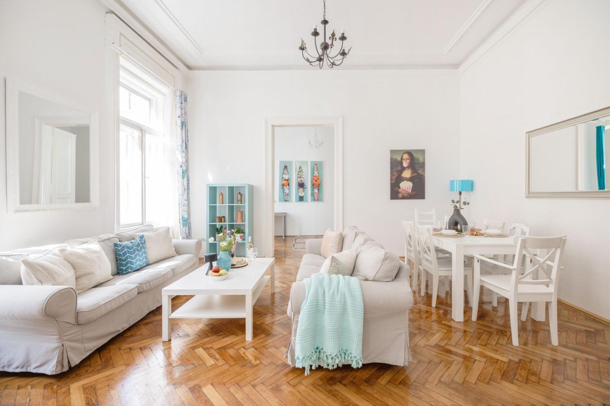 Wellness Retreat With Sauna & Jacuzzi - 1 Min To Opera Apartamento Budapest