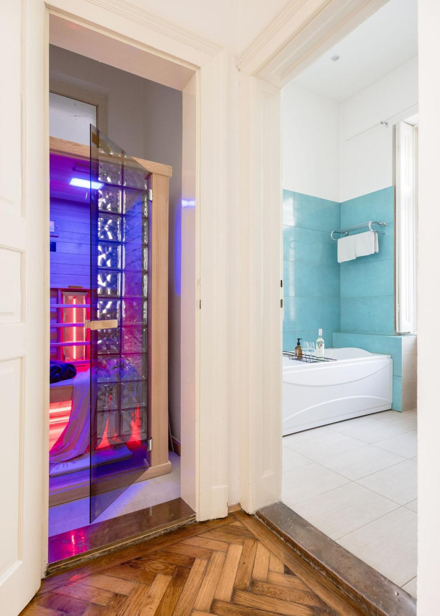 Wellness Retreat With Sauna & Jacuzzi - 1 Min To Opera Apartamento Budapest