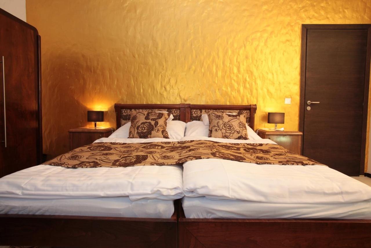 Parliament Penthouse Boutique Bed & Breakfast 4*