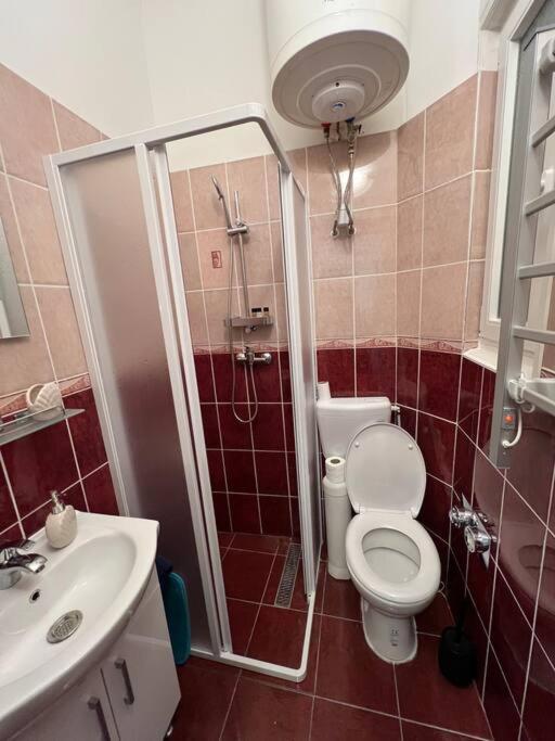 Smith House Apartment *
