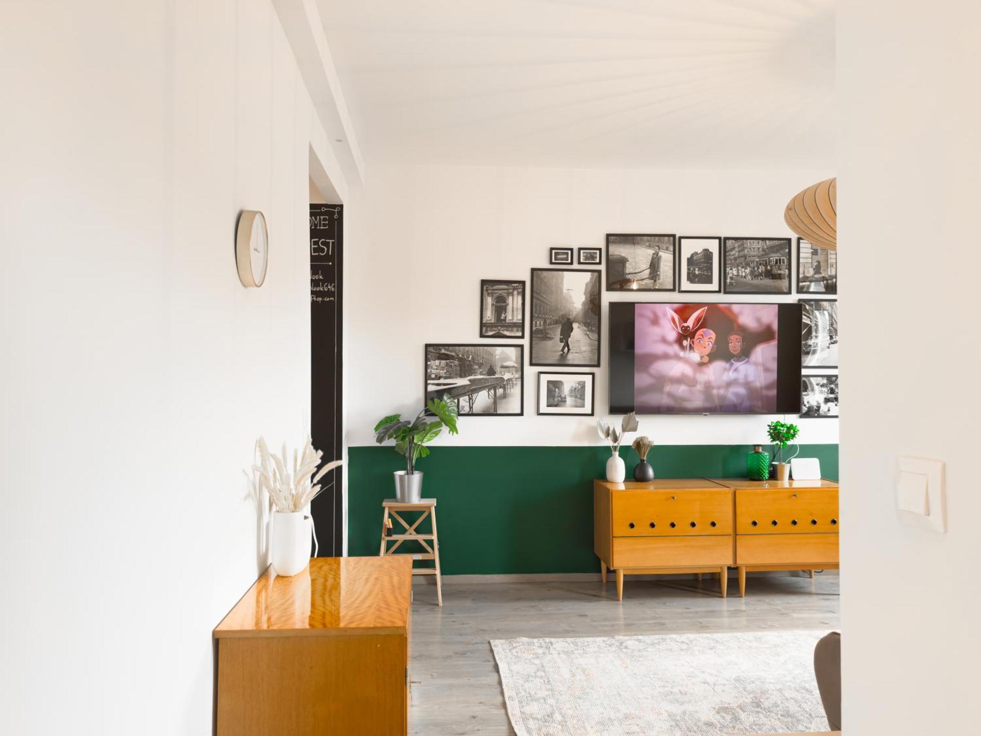 Apartment Rooftop Nook *