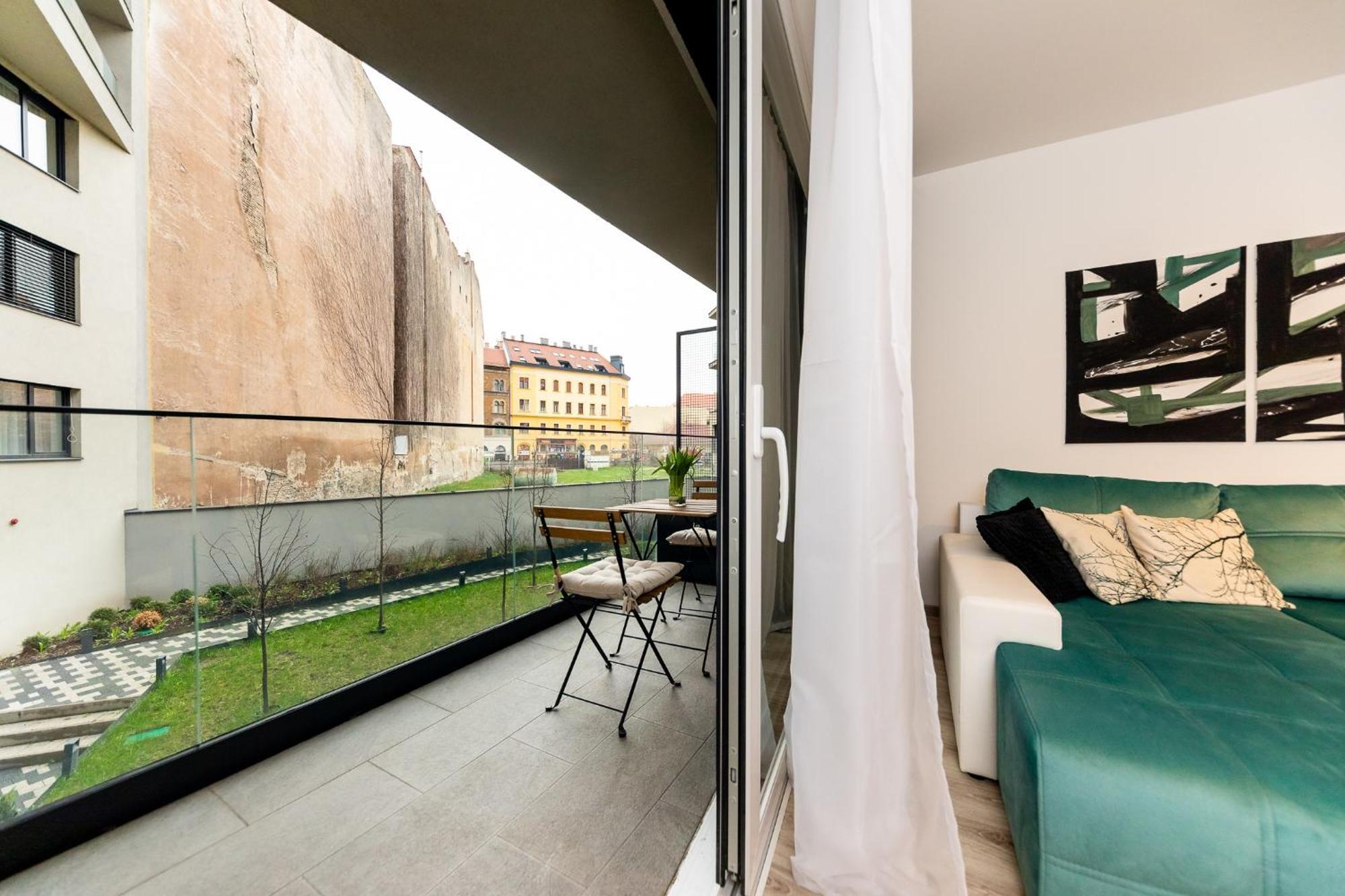 Appartement Erkel 18 *