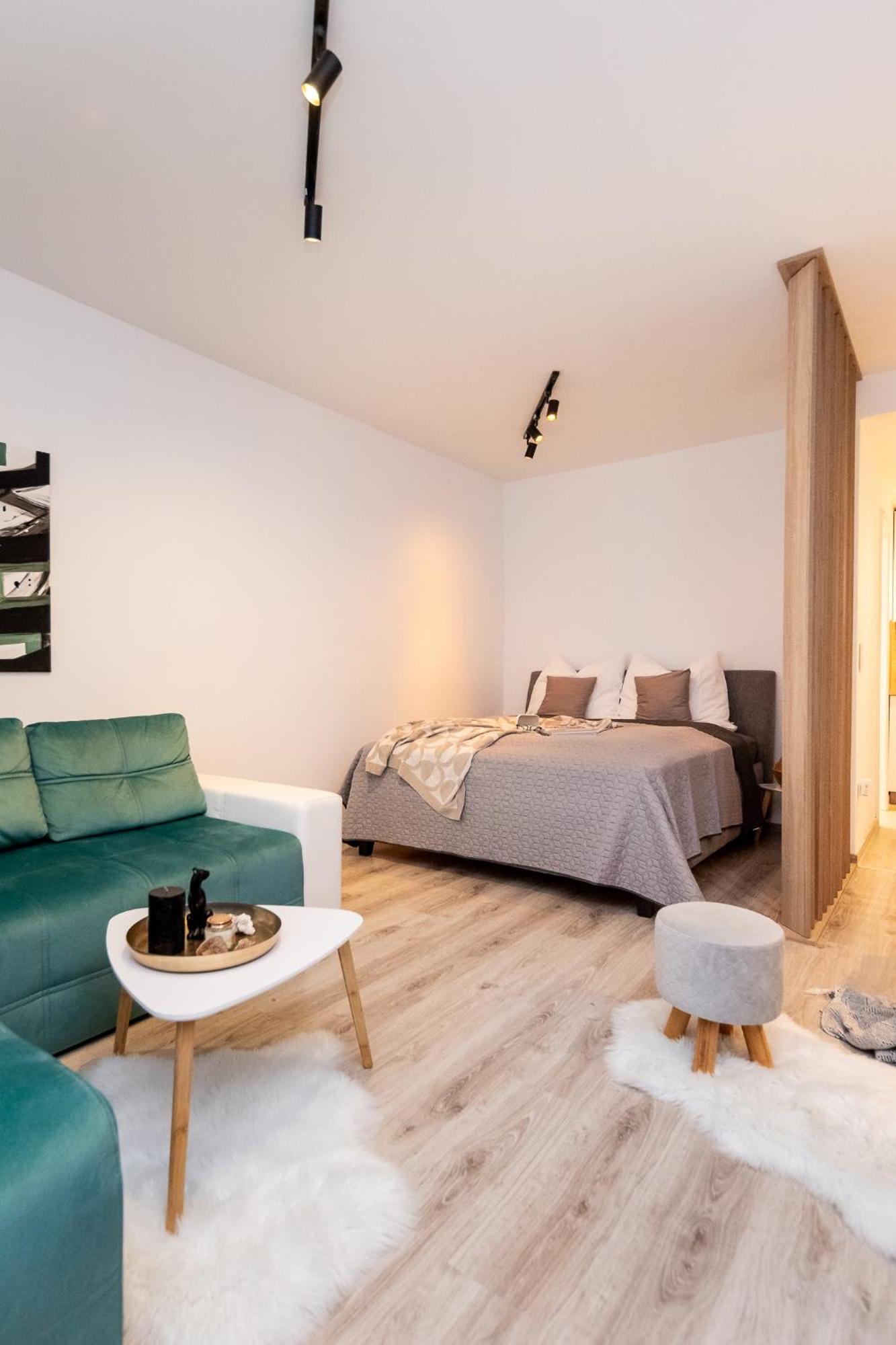 Appartement Erkel 18 *