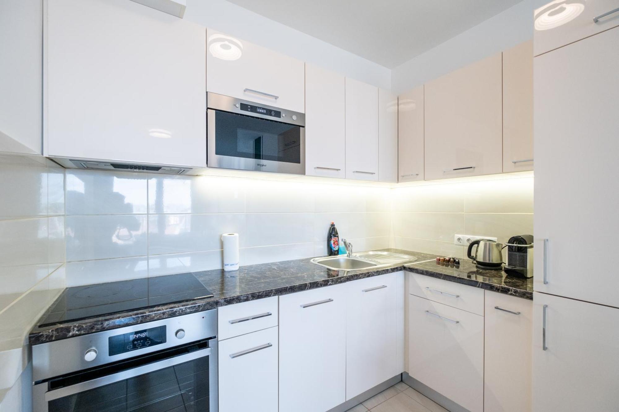 T7 Modern And Comfortable Apartamento