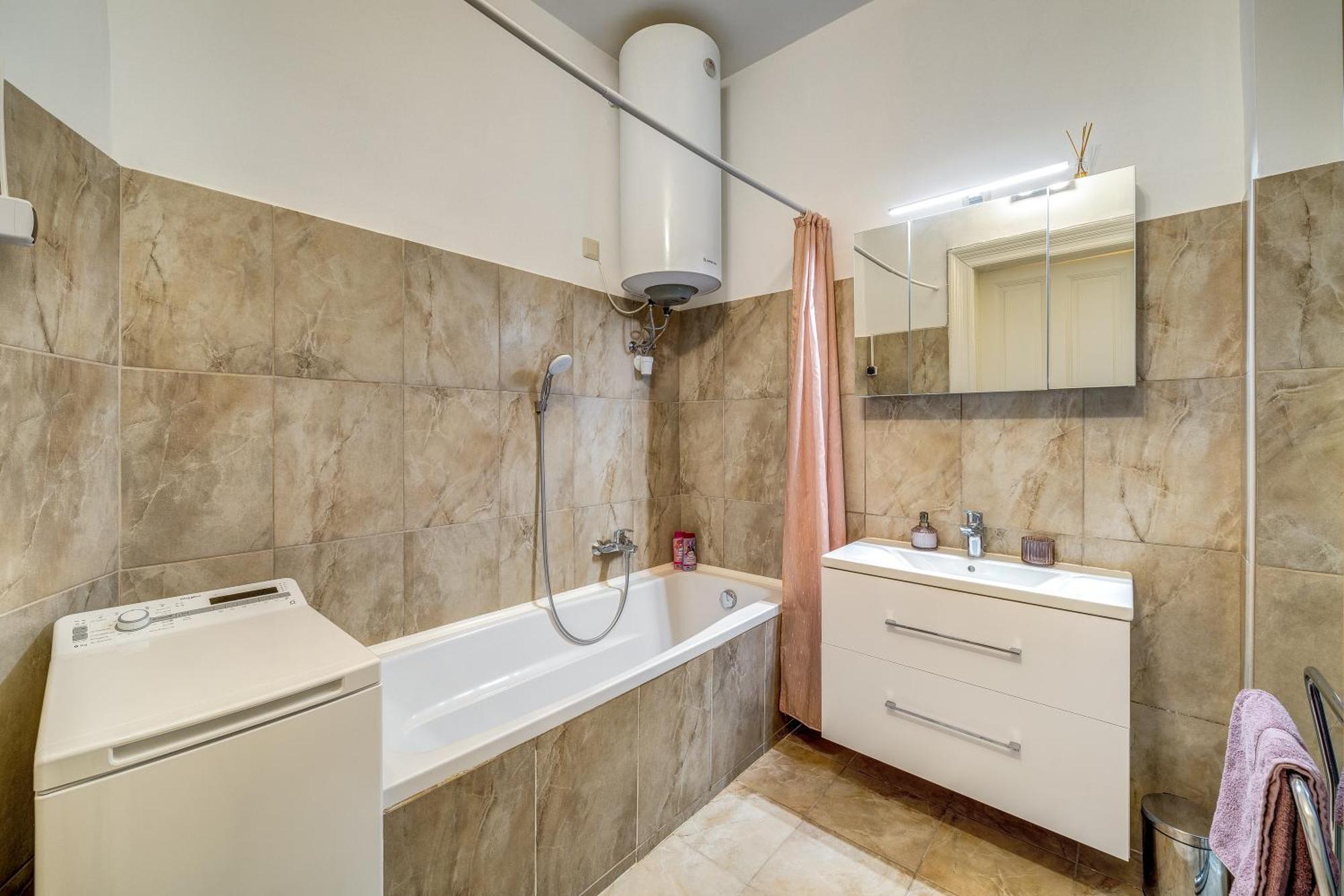 Magic Exotic In Downtown Apartment *