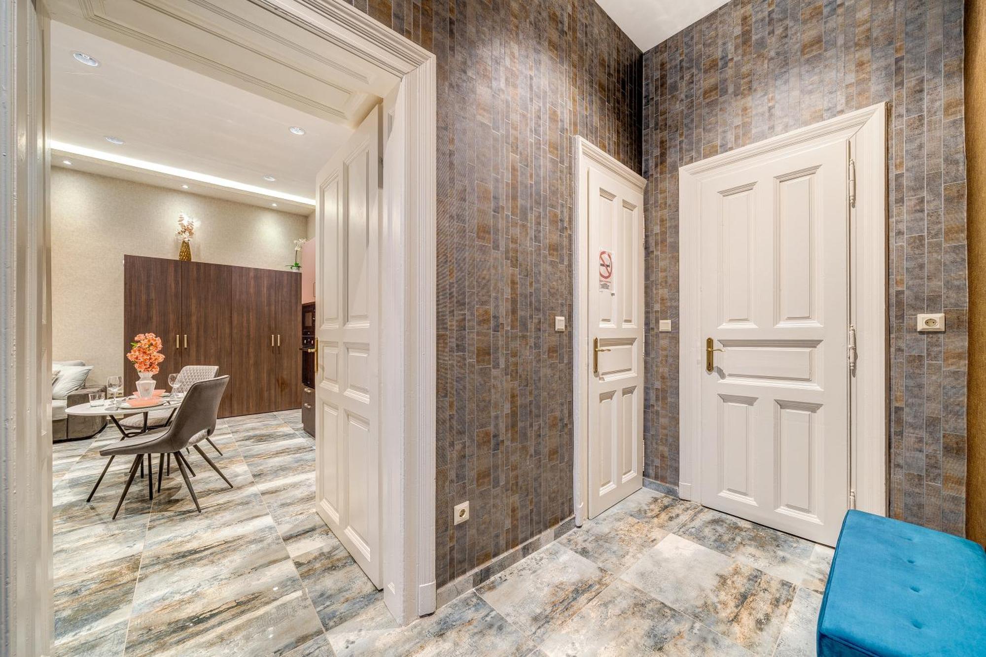 Apartment Magic Exotic In Downtown Budapest