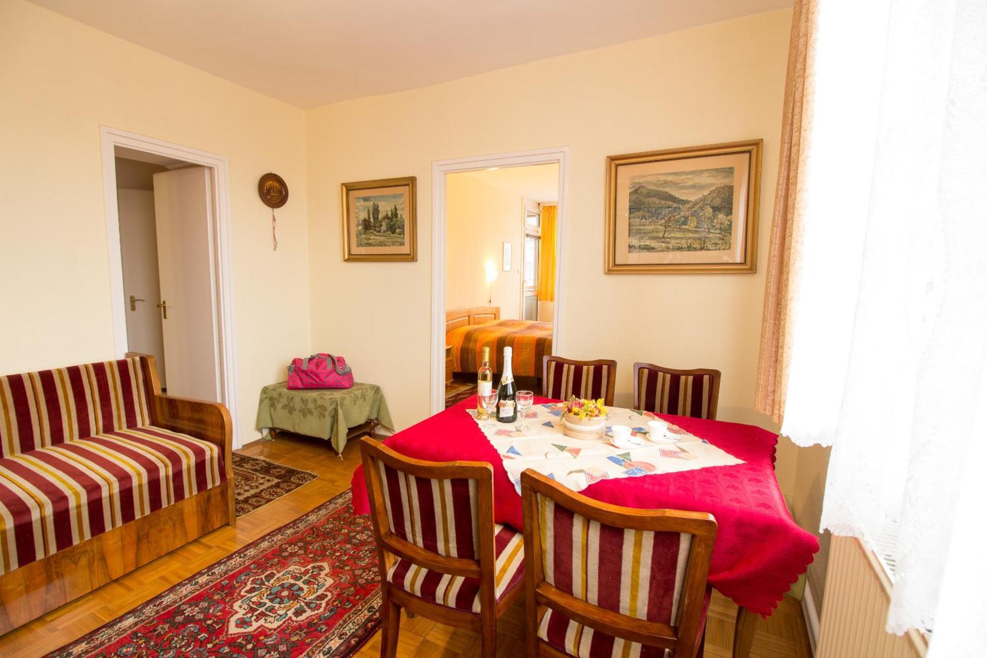 Charming Apartment *