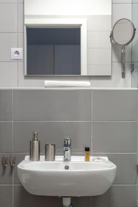 Intimate Ground-floor Hideaway - 011 Appartamento Budapest