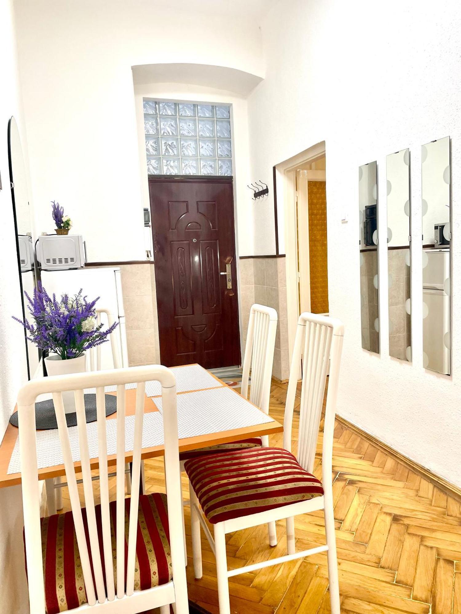 Apartamento Big Cosy Near The Famous Westend City Center Budapest