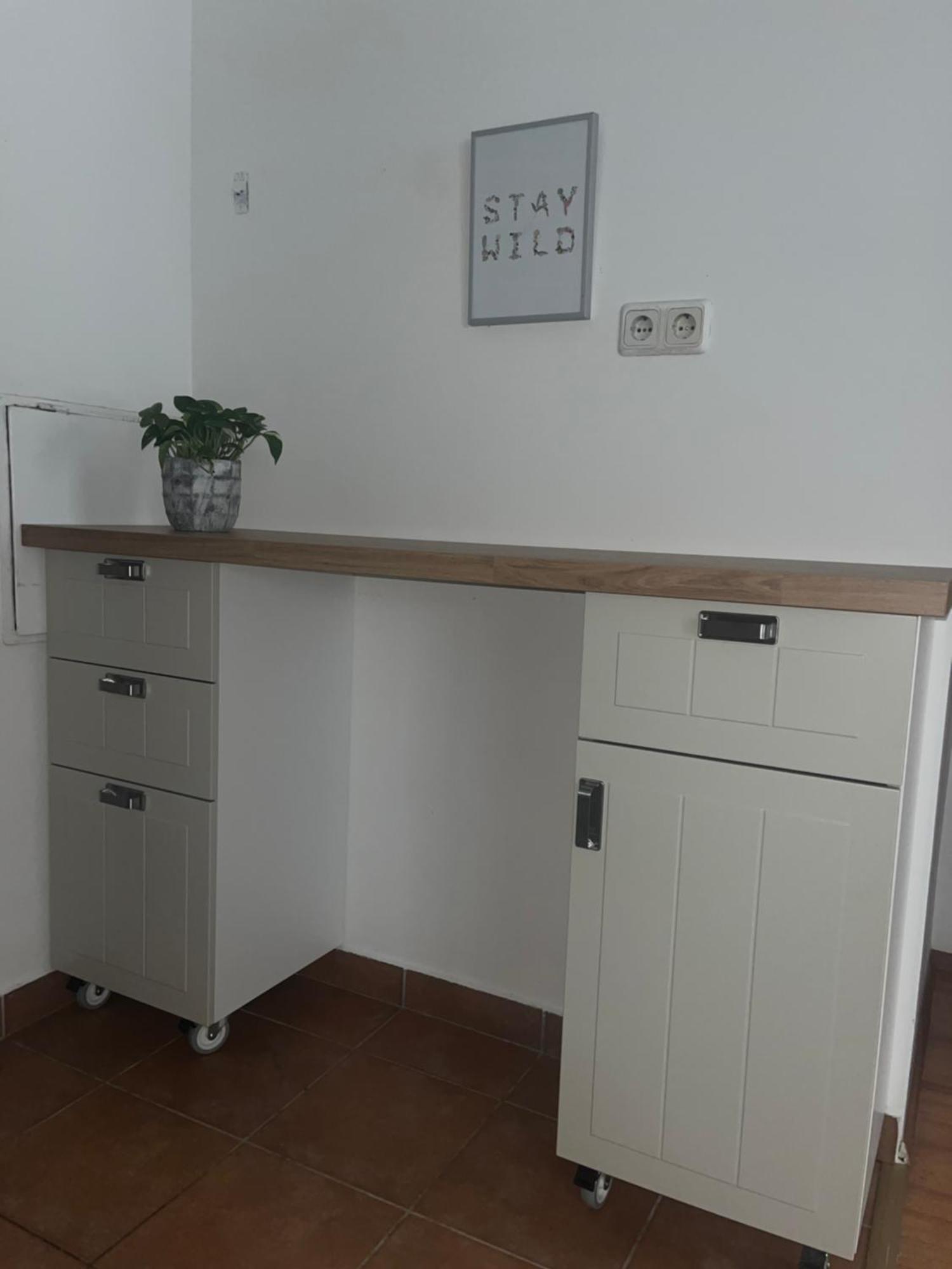 Appartement Center With Optional Garage *