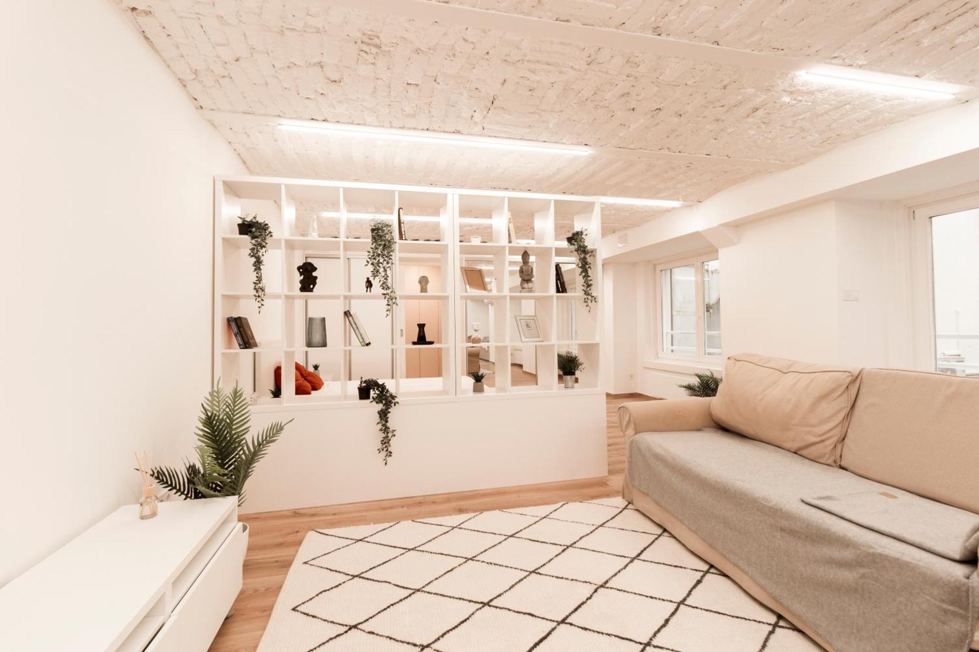 Apartment Panorama *