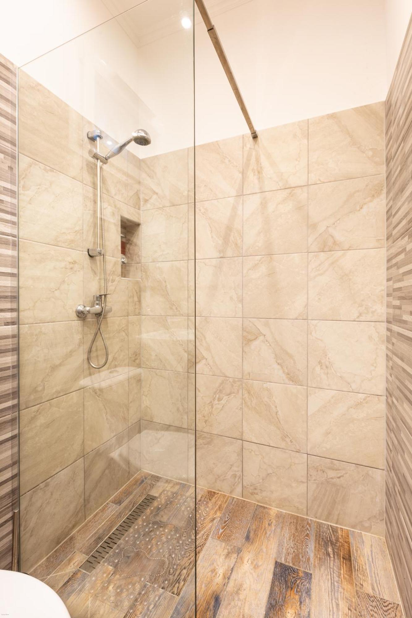 Mari&emi Flat In Corvin Apartment Budapest