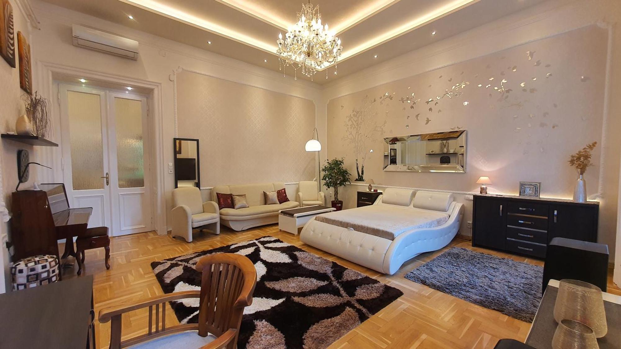 Opera View - Live In Luxury