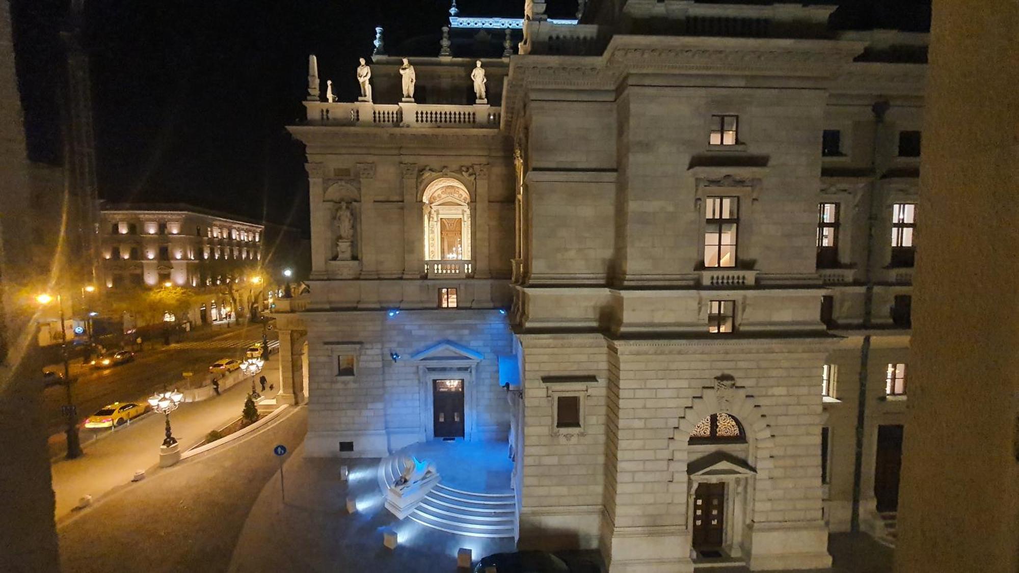 Opera View - Live In Luxury Apartmán Budapešť