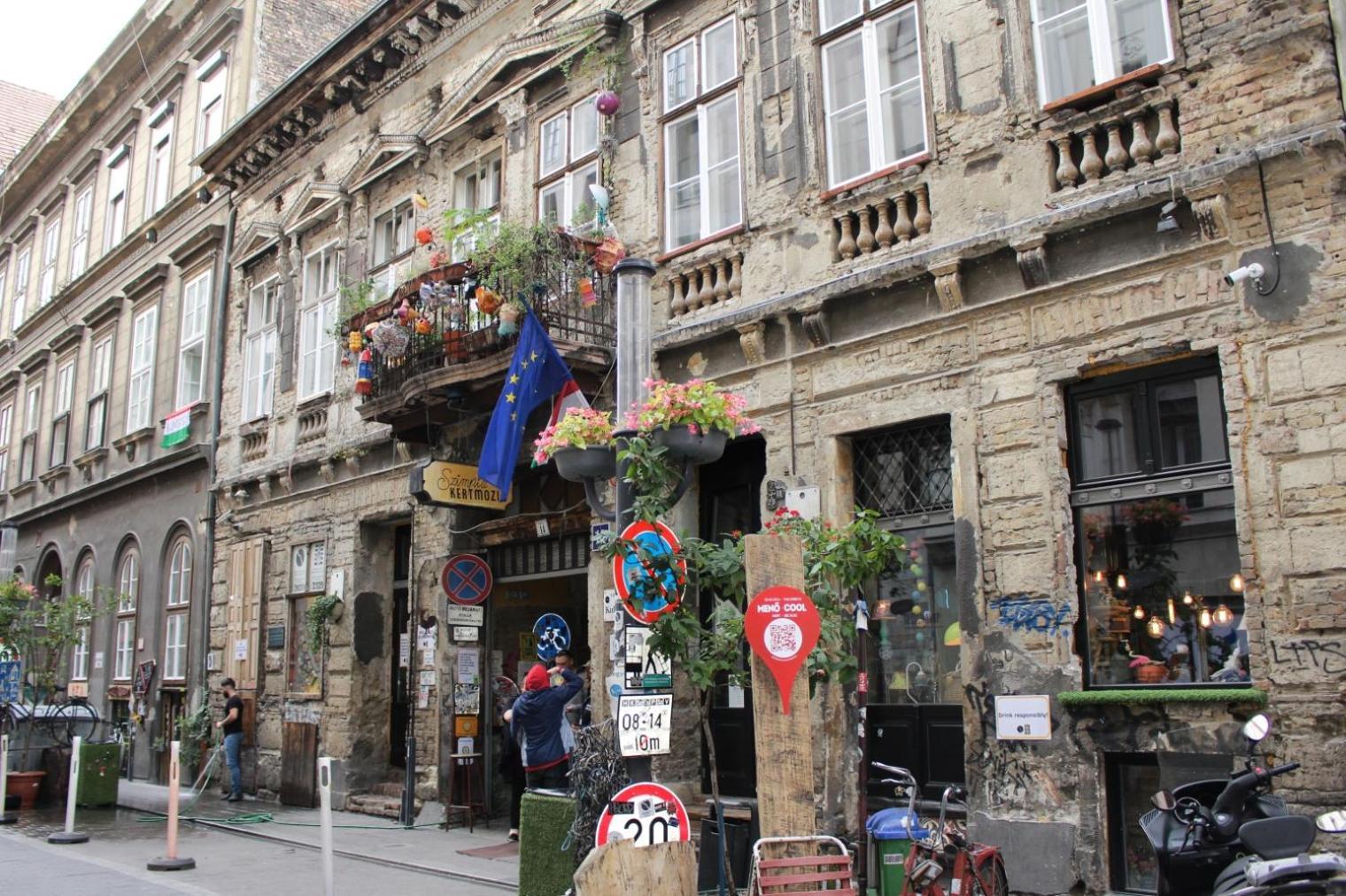 Just Chillin Apt-budapest Historic Landmarks *
