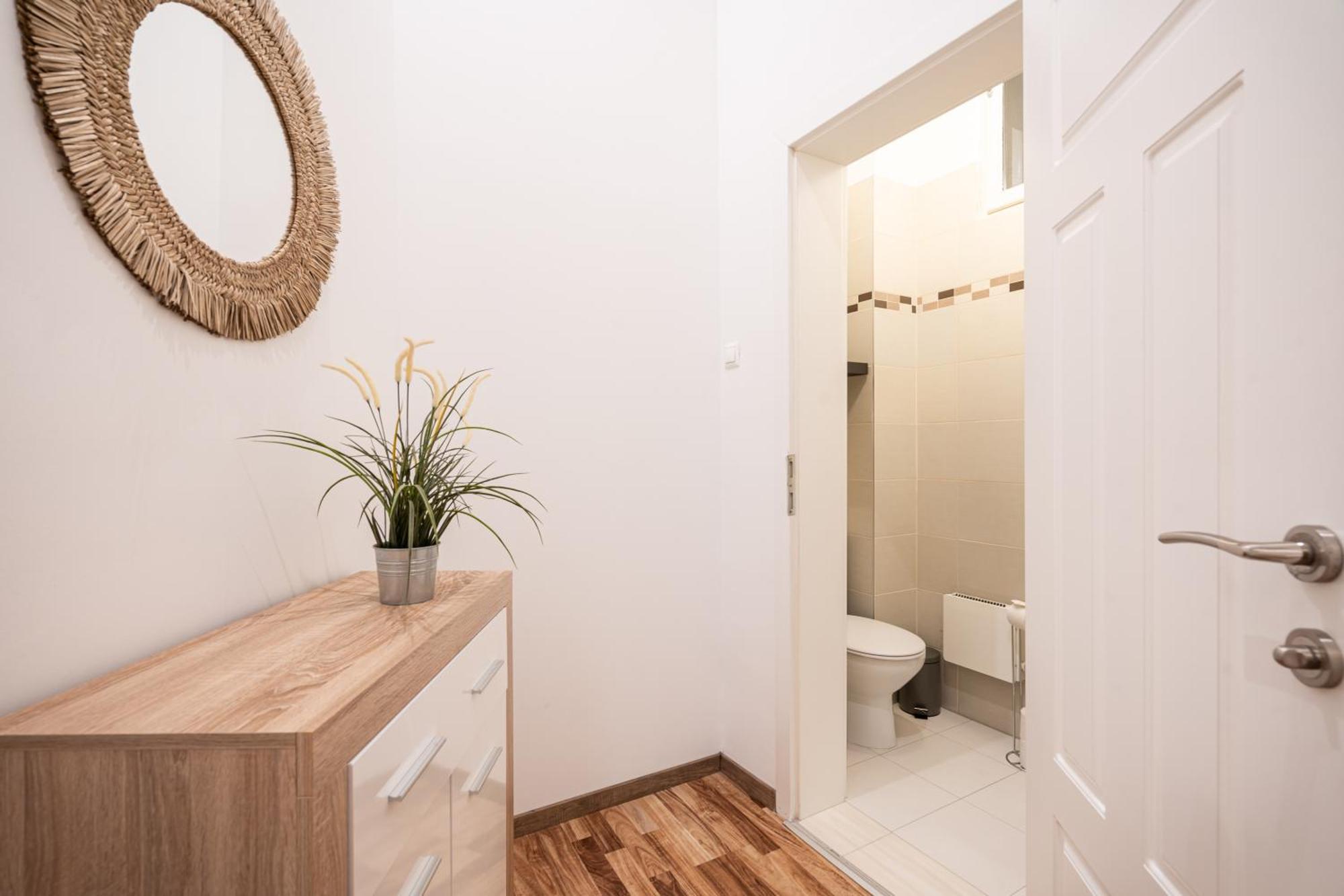 Evergreen Downtown Apartman