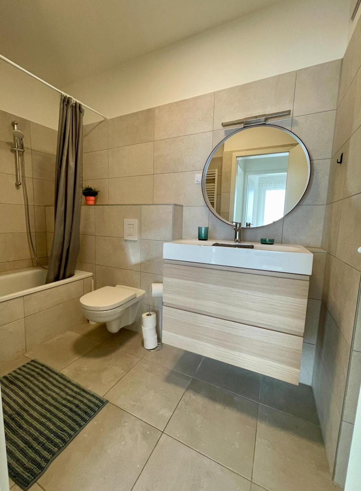 Penthouse Young #freeparking Apartament
