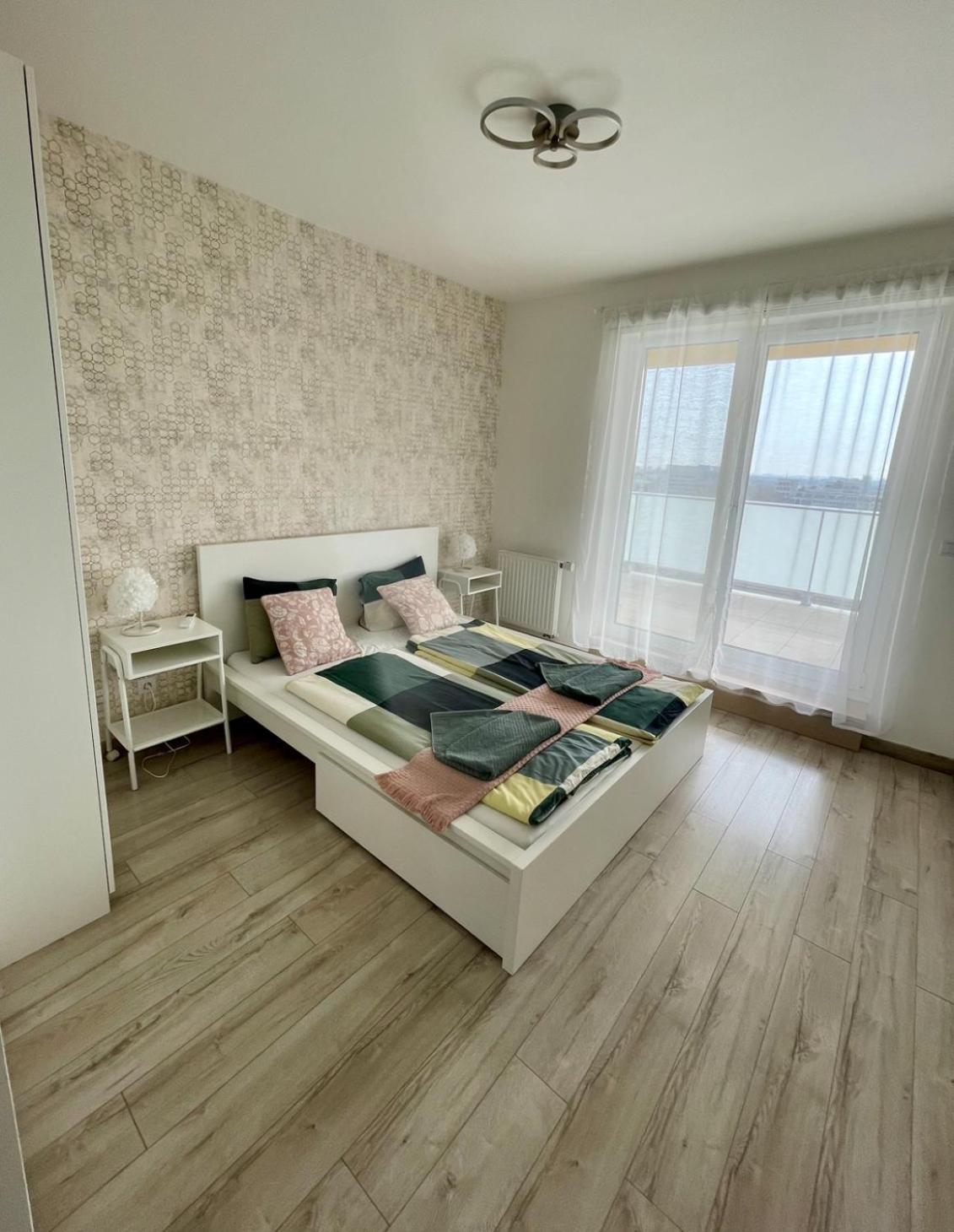 Apartament Penthouse Young #freeparking *