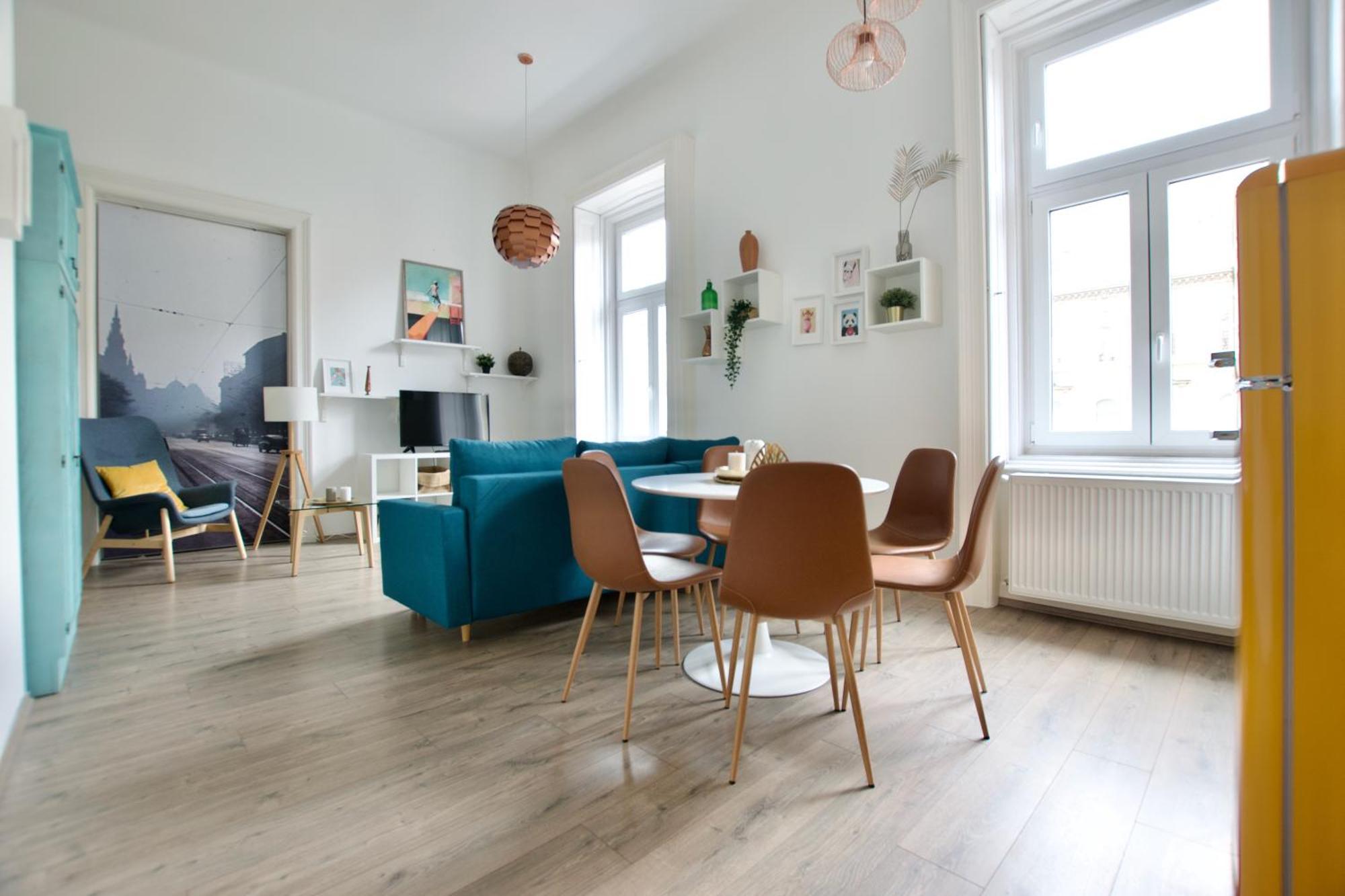 By Hi5 Apartments- Erzsebet 44 *