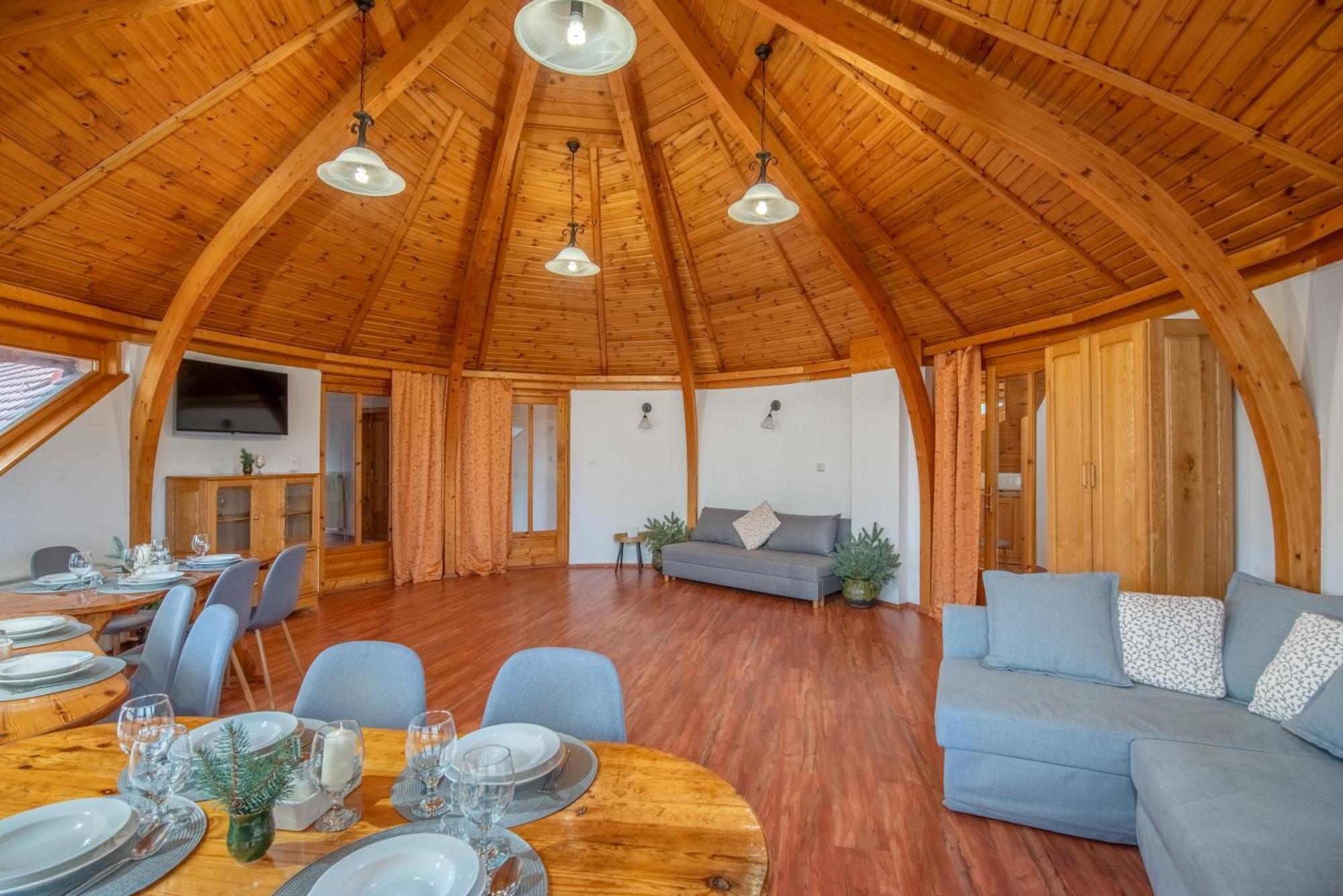 Kupolavilla-apartment-event House By The Danube River-buda Apartman Budapest