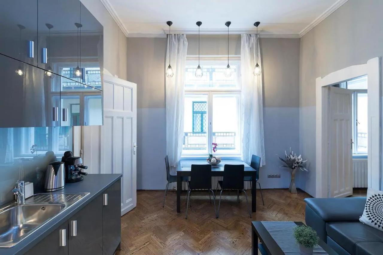 Apartment Vaci Street