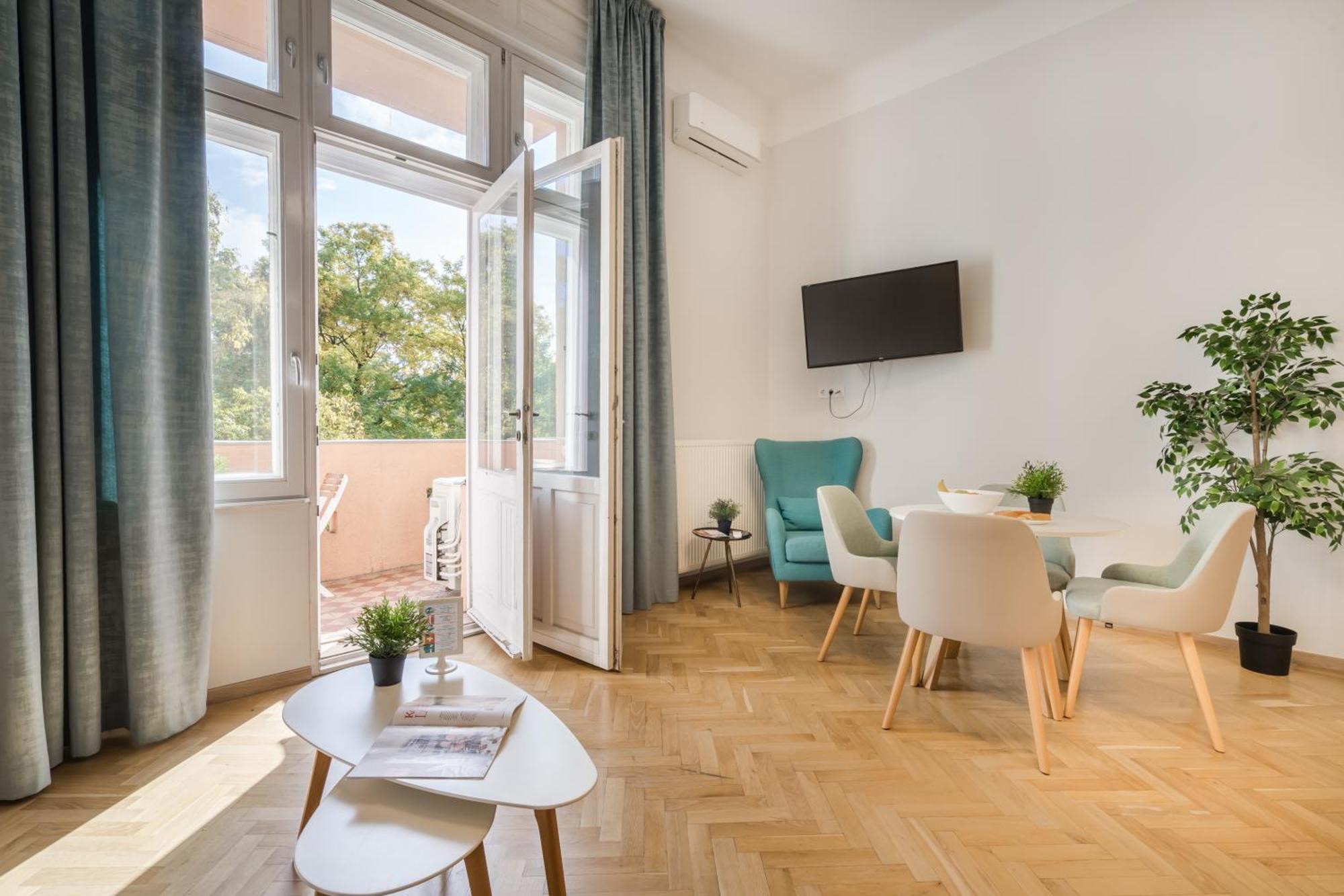 Klauzal Garden City Apartman