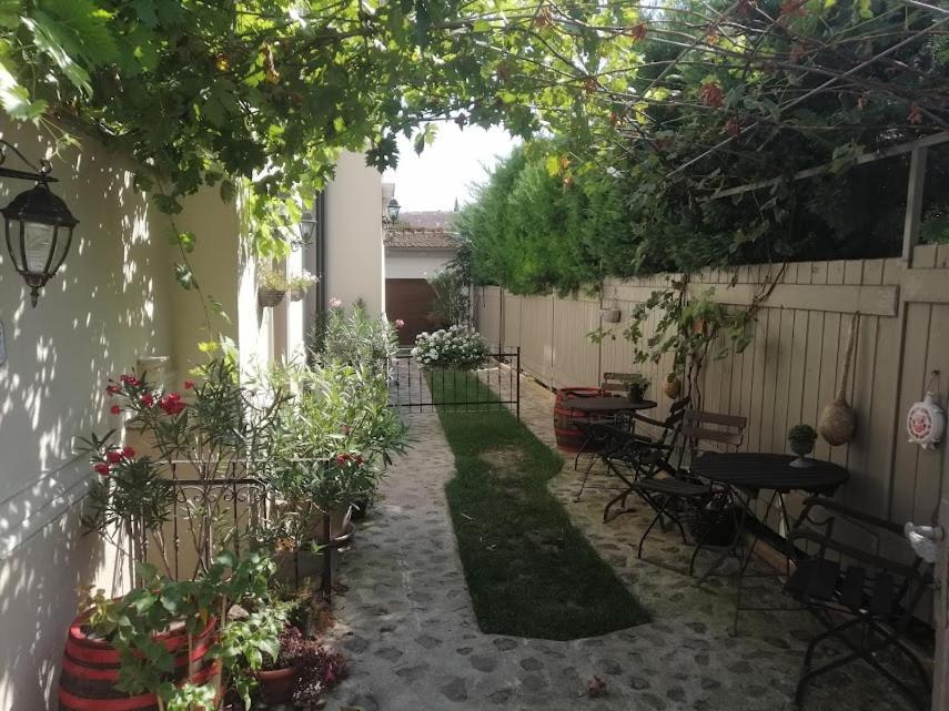 Kuria With Private Jacuzzi And Pool Apartament Budapeszt