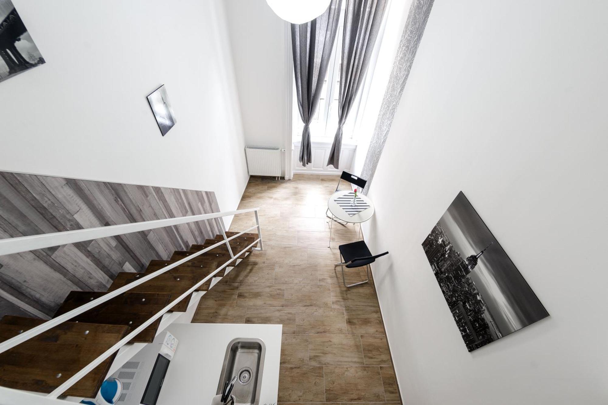 Rio's Stylish Flats *