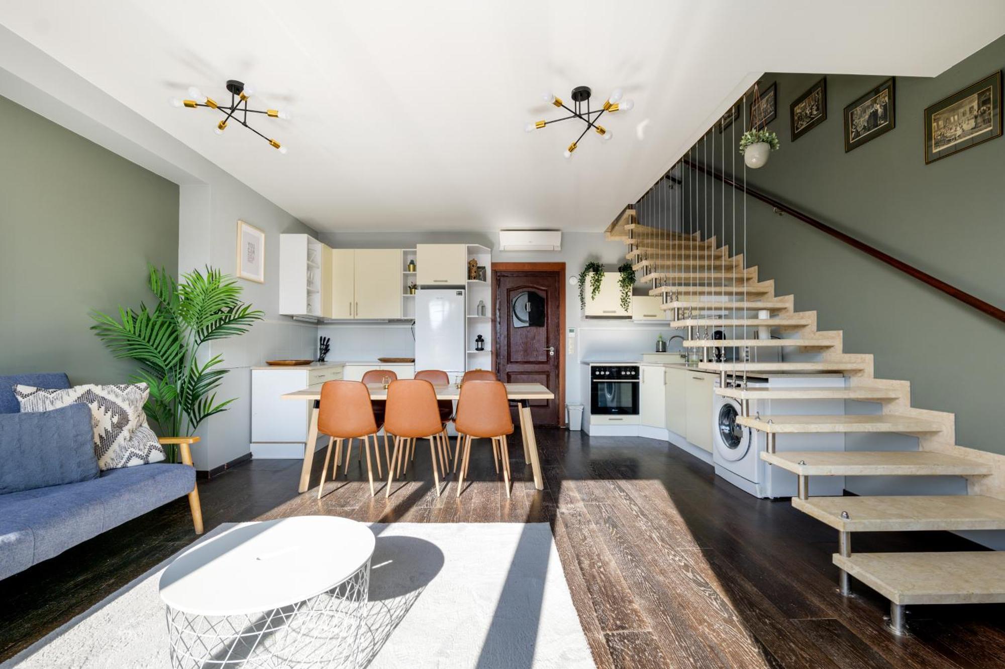 3bedroom Triplex Rooftop *