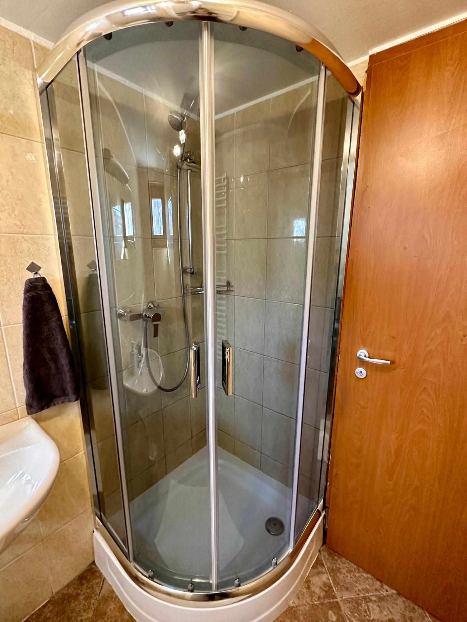Loft With Rooftop And Free Parking In Garage Apartment Budapest