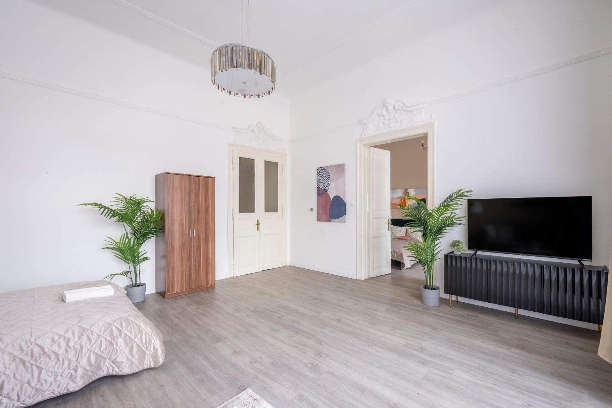 Spacious Vintage For 12ppl Apartmán