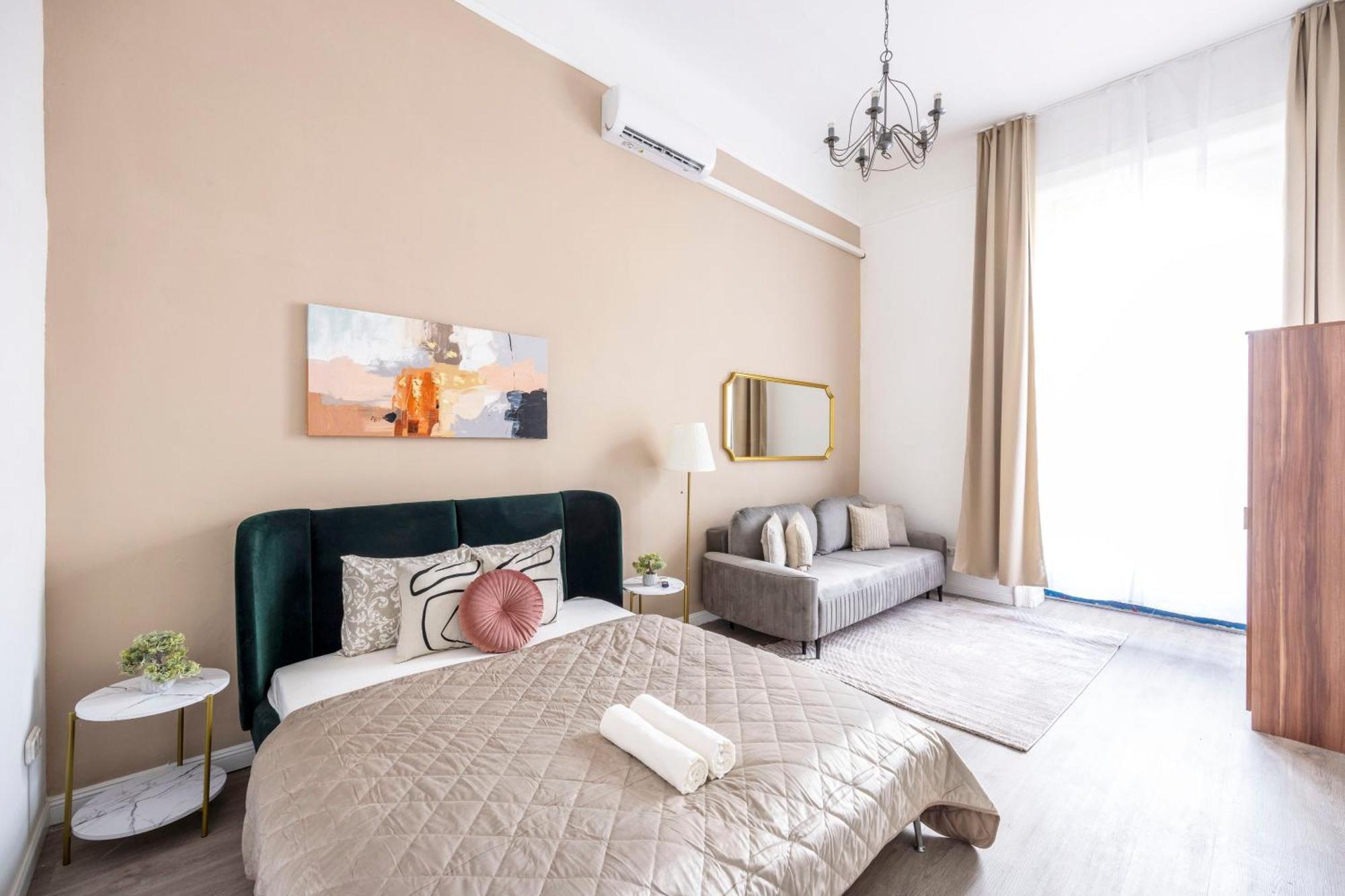Spacious Vintage For 12ppl * Budapešť