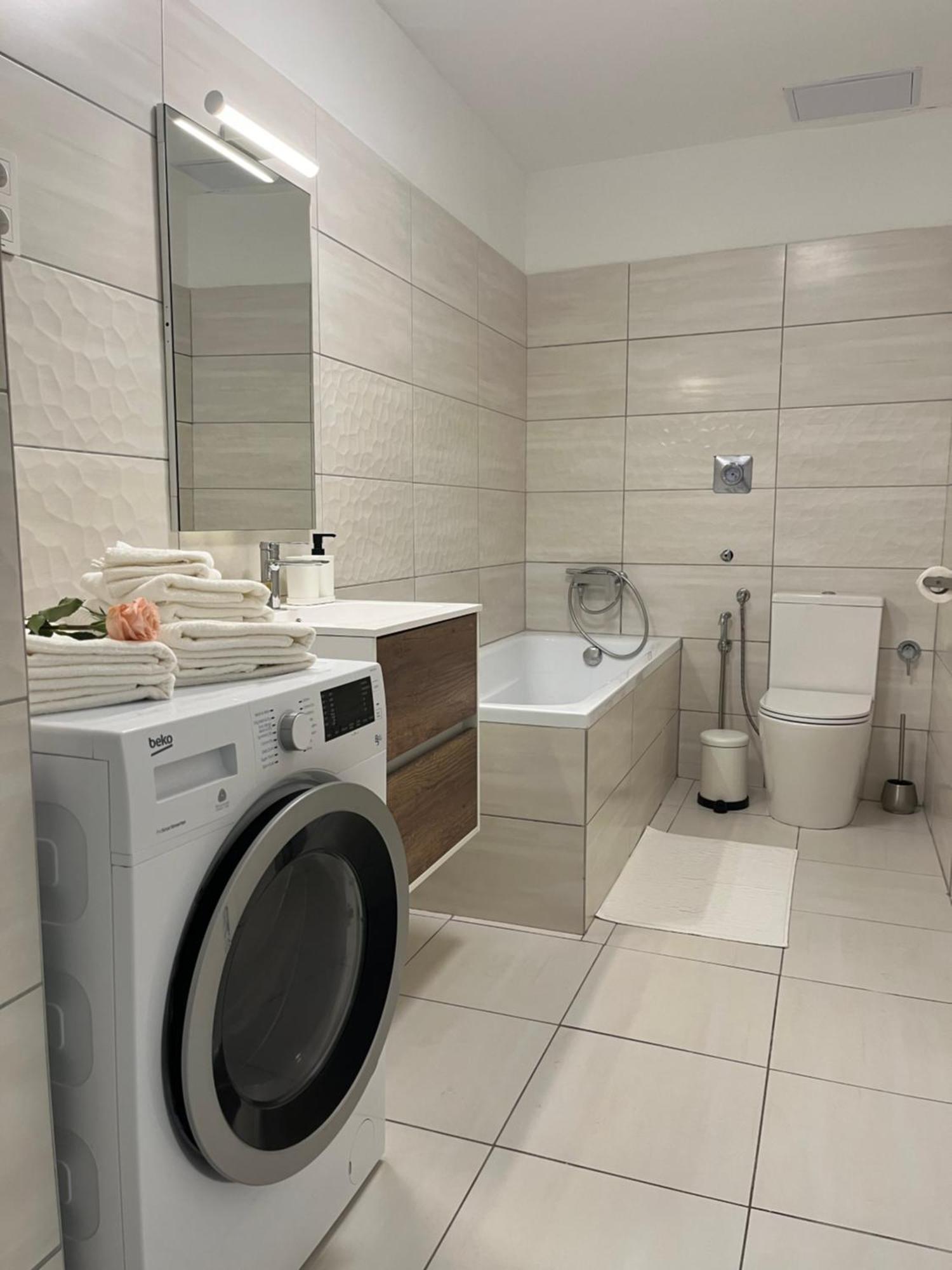 E 37 Downtown Whit Garage Opcional Apartament *