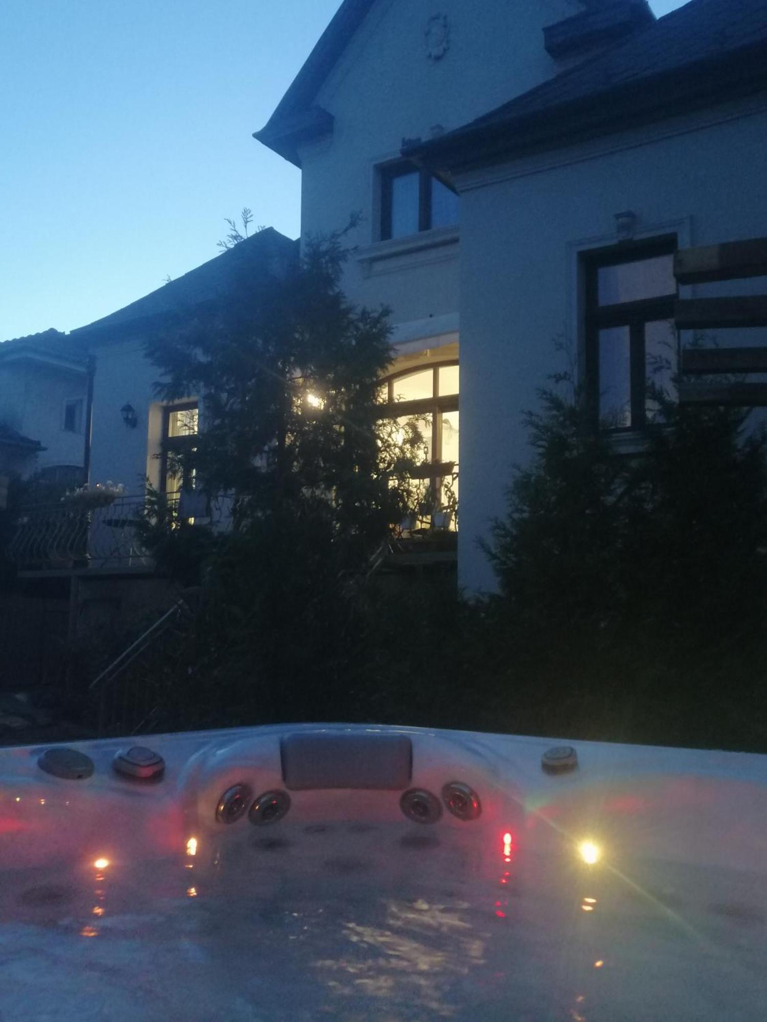 Apartament Kuria With Private Jacuzzi And Pool Budapeszt
