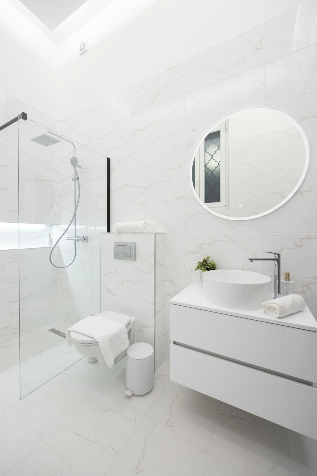 Exclusive & Prestigious W/ Balcony Appartement